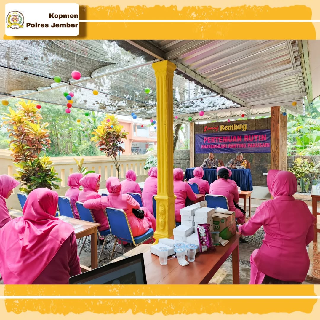 Oversize is (and Always Will Be) the Perfect Uniform